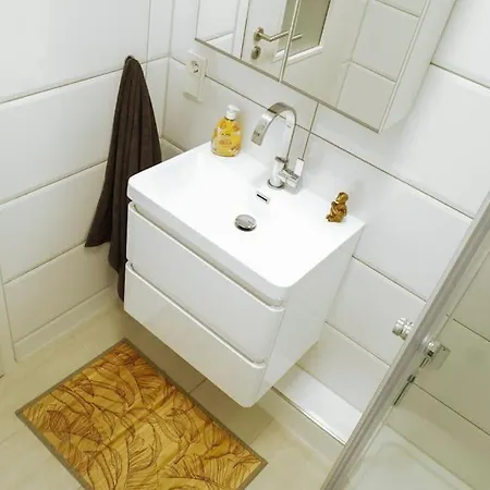 Apartment Zentrale In Modern Und Schick Düsseldorf