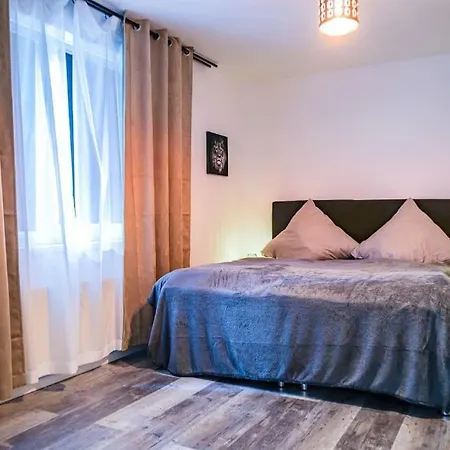 Zentrale In Modern Und Schick Apartment Düsseldorf